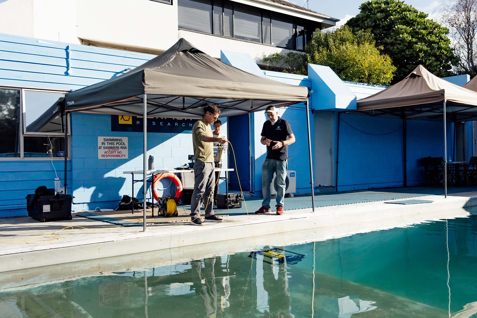 Boxfish Luna Customer Training Besides the Pool - ROV Tether Management